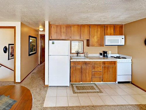 645 N Pacific St Townhouse Unit B image 8