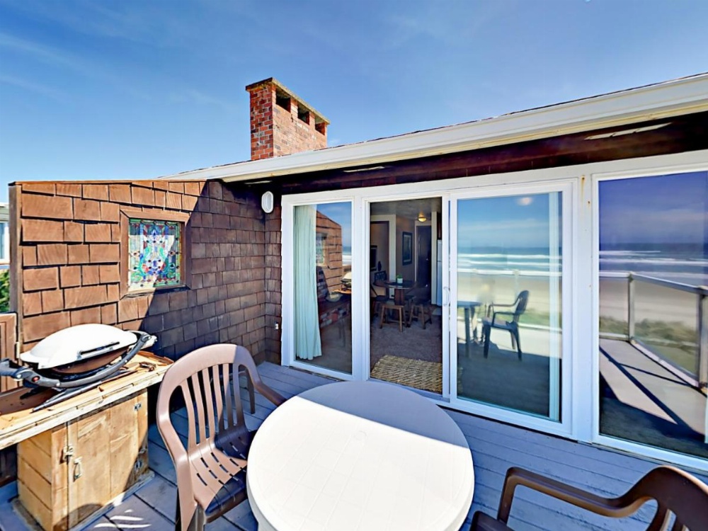 645 N Pacific St Townhouse Unit B