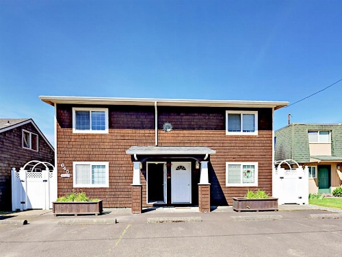 645 N Pacific St Townhouse Unit B image 14